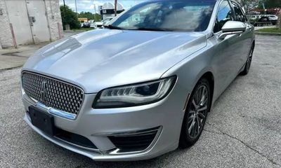 2017 Lincoln MKZ Select