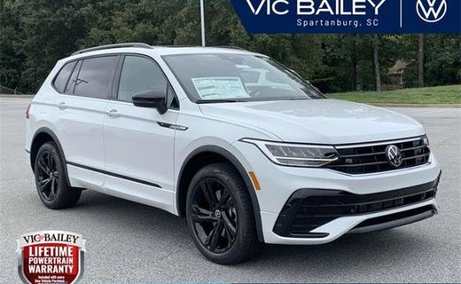2024 Volkswagen Tiguan SE Black