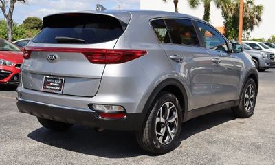 2022 Kia Sportage LX