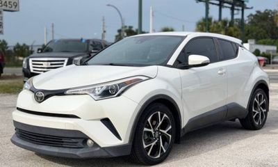2018 Toyota C-HR XLE