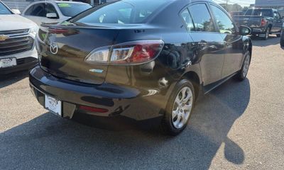 2013 Mazda MAZDA3 Sport GX