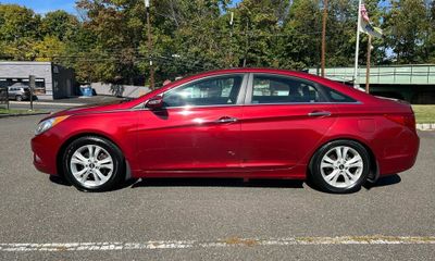 2012 Hyundai Sonata Middle Level