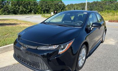 2023 Toyota Corolla L LE SE