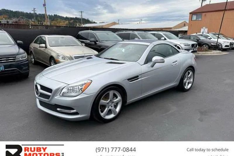 2015 Mercedes Benz Slk Class — a typically priced live listing
