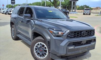 2025 Toyota 4RUNNER TRD OFF Road