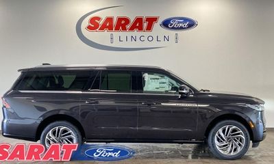 2027 Lincoln Navigator L Reserve