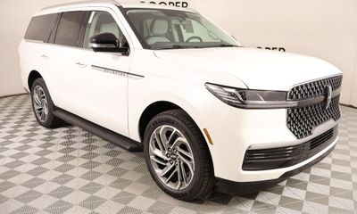2026 Lincoln Navigator Premier