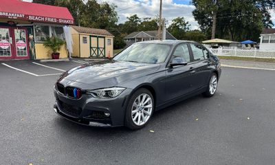 2018 BMW 320I xDrive