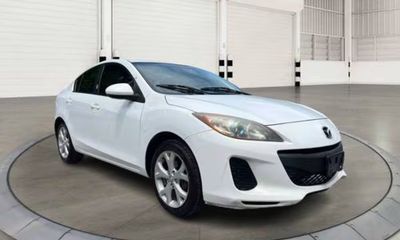 2013 Mazda MAZDA3 I Sport