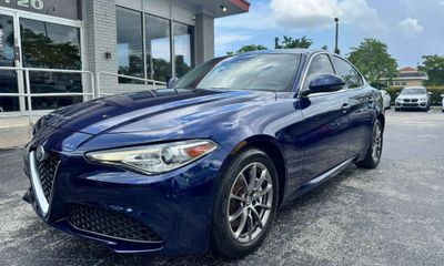 2018 Alfa Romeo Giulia 952 Base