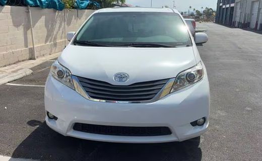 2011 Toyota Sienna XLE