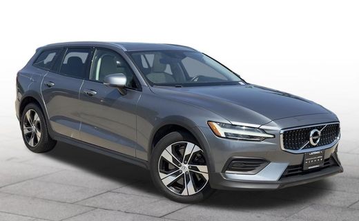 2020 Volvo V60CC Momentum