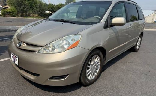 2008 Toyota Sienna XLE