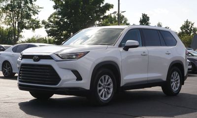 2024 Toyota Grand Highlander XLE