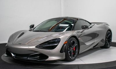 2018 McLaren 720S Base