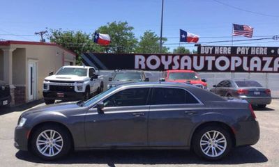 2017 Chrysler 300 Limited