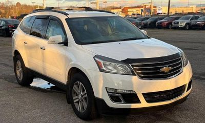 2017 Chevrolet Traverse 2LT