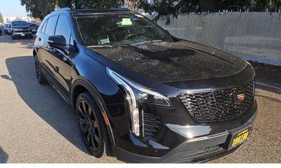 2021 Cadillac XT4 Premium Luxury