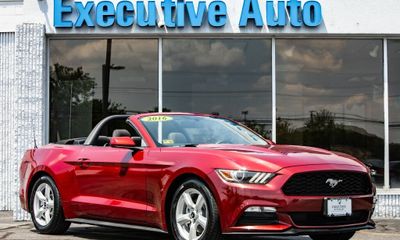 2016 Ford Mustang V6 Convertible