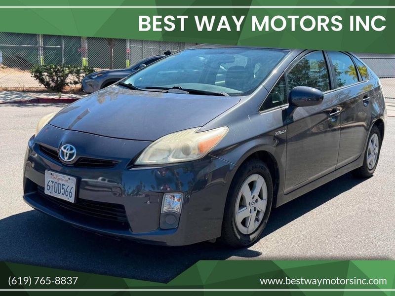 2011 Toyota Prius — a typically priced live listing