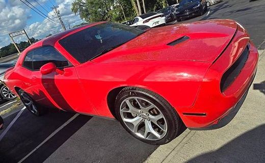 2015 Dodge Challenger SXT Plus