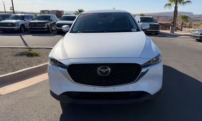 2023 Mazda CX-5 Premium Plus