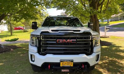 2021 GMC Sierra AT4