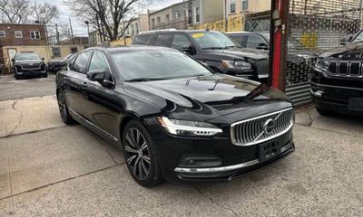 2023 Volvo S90 Plus Bright With