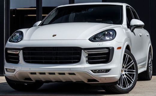 2017 Porsche Cayenne GTS