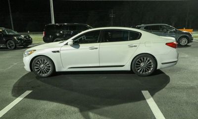 2015 Kia K900 KH