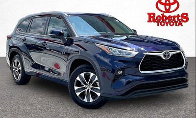 2020 Toyota Highlander XLE NAV