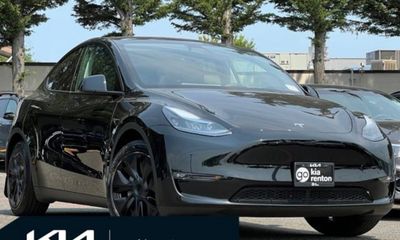 2025 Tesla Model Y