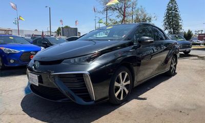 2018 Toyota Mirai Hydrogen Fuel Cell