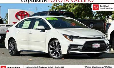 2022 Toyota Corolla SE W Premium