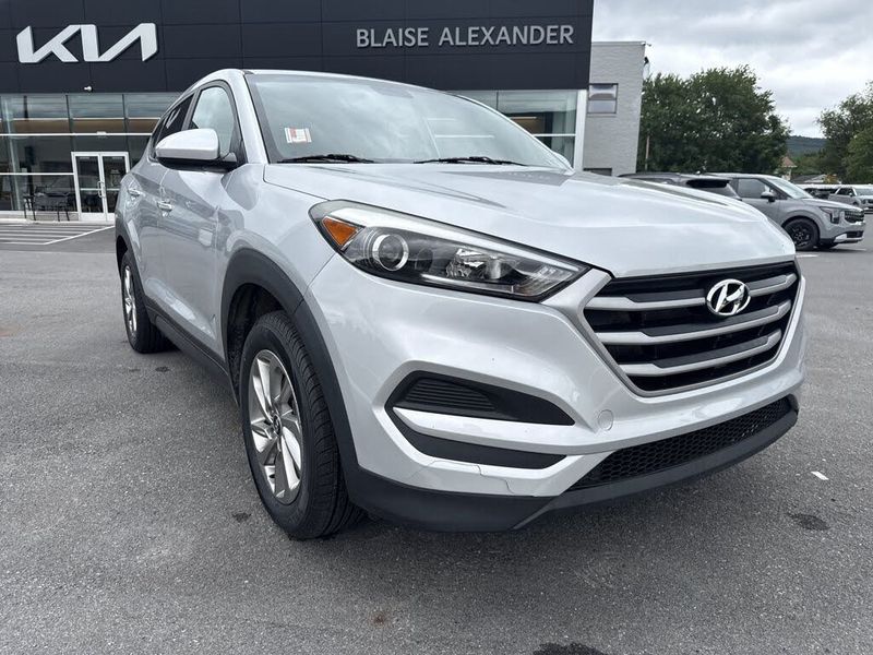 2018 Hyundai Tucson — a typically priced live listing