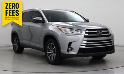 2019 Toyota Highlander SE XLE