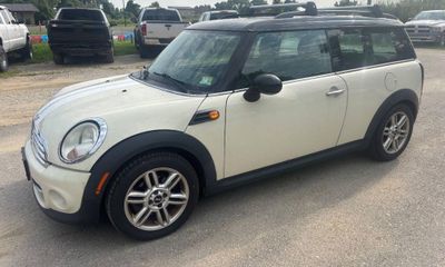 2011 Mini Clubman Base