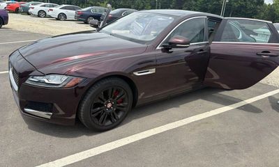 2016 Jaguar XF Premium