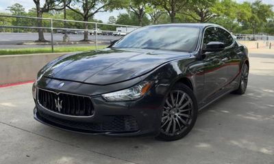 2017 Maserati Ghibli Base