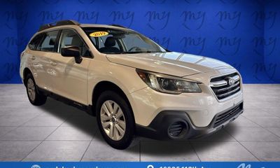 2019 Subaru Outback Base ES