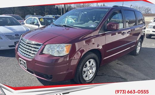 2009 Chrysler Town AND Country