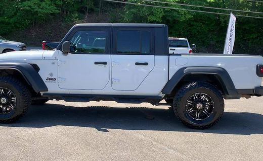 2020 Jeep Gladiator Sport