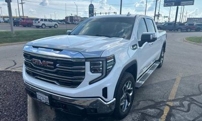 2022 GMC Sierra SLT