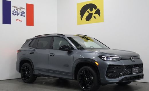2026 Volkswagen Tiguan 4MOTION SE Black