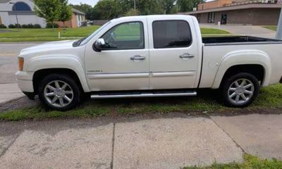 2012 GMC Sierra Denali