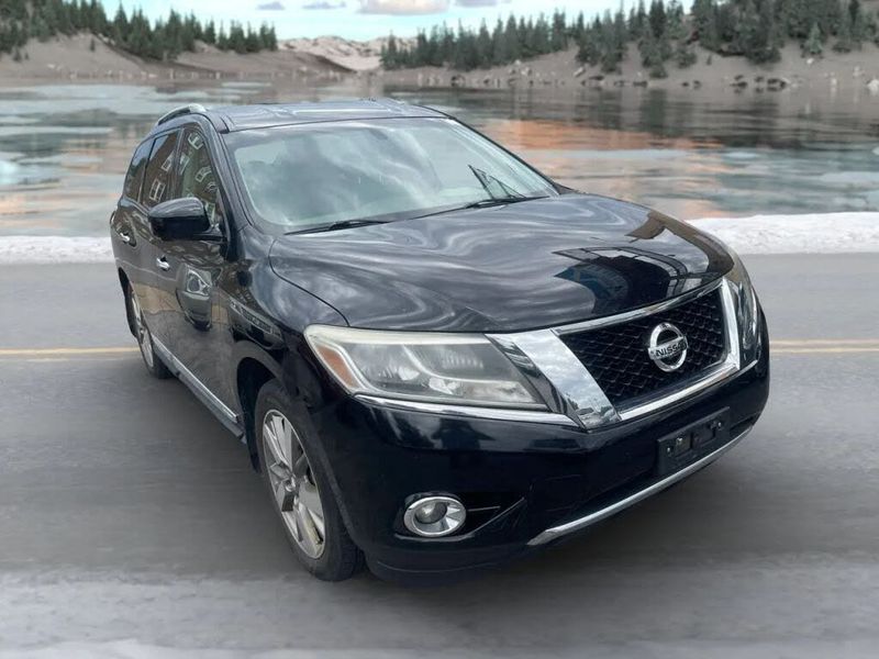 2013 Nissan Pathfinder — a typically priced live listing