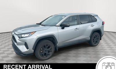 2022 Toyota RAV4 LE