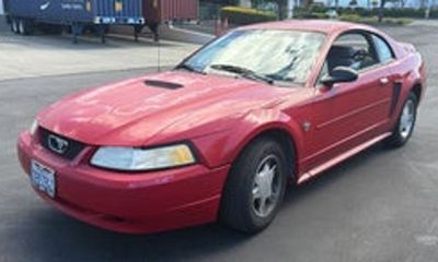 1999 Ford Mustang Base