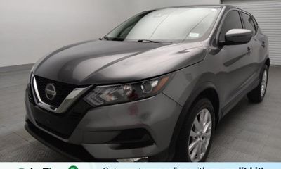 2022 Nissan Rogue Sport SV