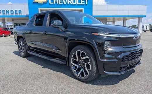 2025 Chevrolet Silverado RST